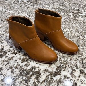 Toms Brown Leather Ankle Booties with Block Heel
